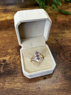 Bomb Party April 2026 Gold Ring, Size 8